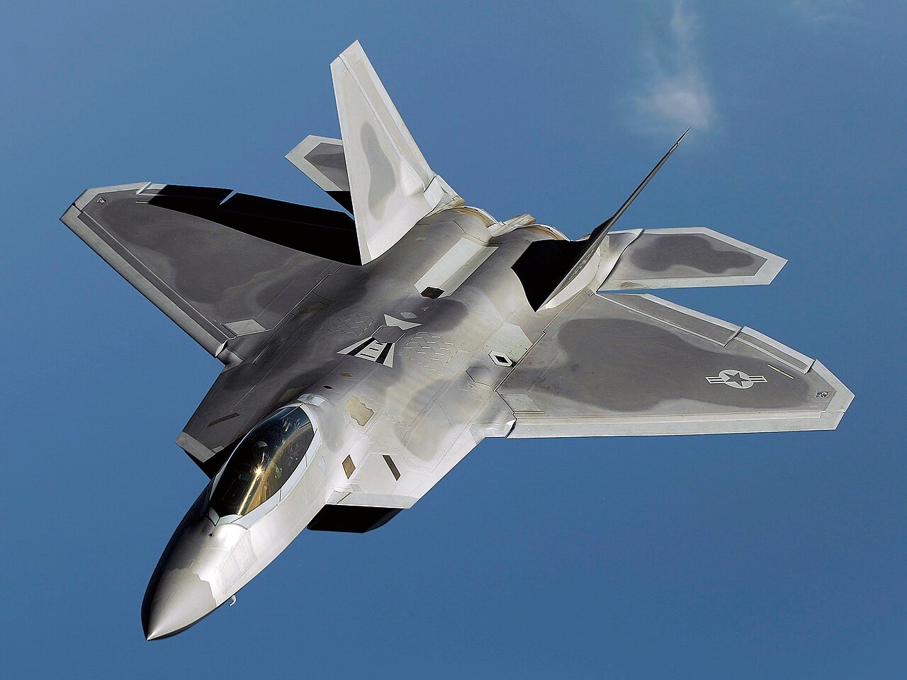Lockheed Martin F-22 Raptor aircraft photograph