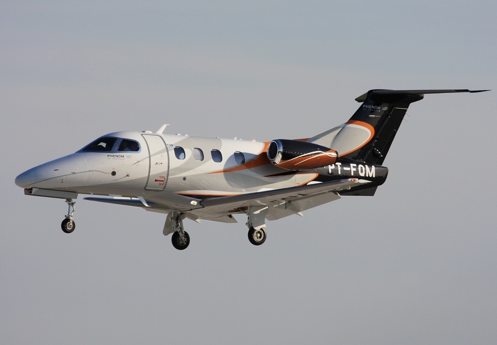 Embraer Phenom 100 aircraft photograph
