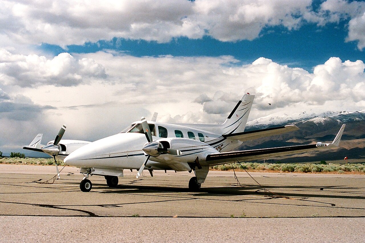 Beechcraft Duke aircraft photograph