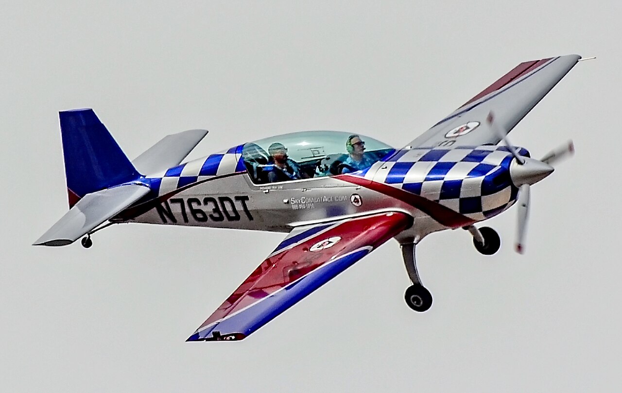 Extra 330 aircraft photograph