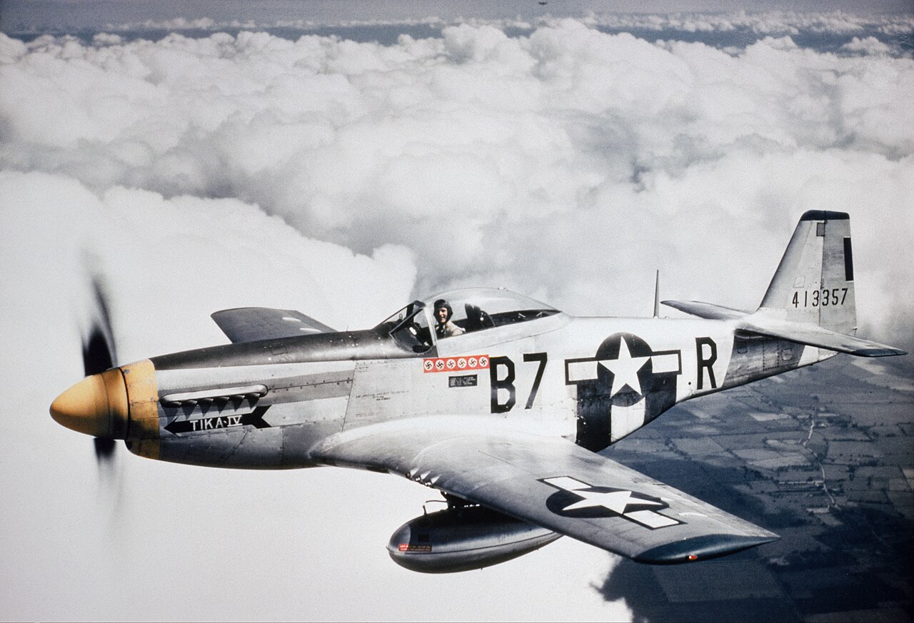 P51 Mustang  aircraft photograph