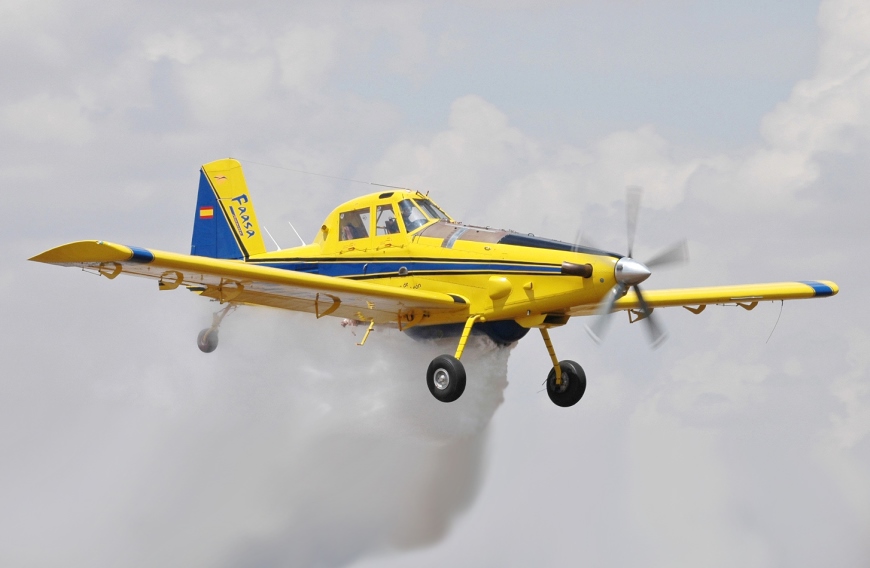 Air Tractor AT-802 aircraft photograph