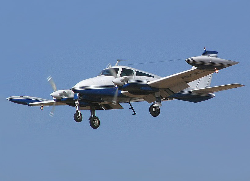 Cessna 310 aircraft photograph