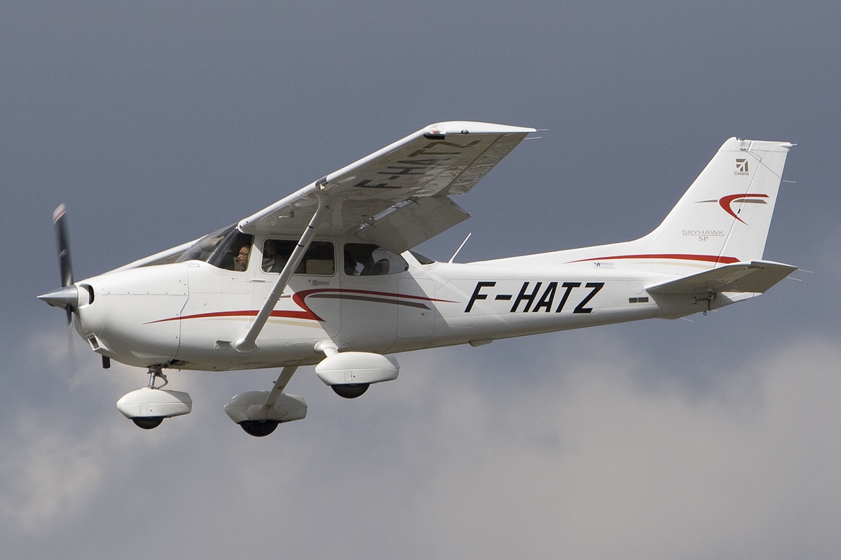 Cessna 172 aircraft photograph