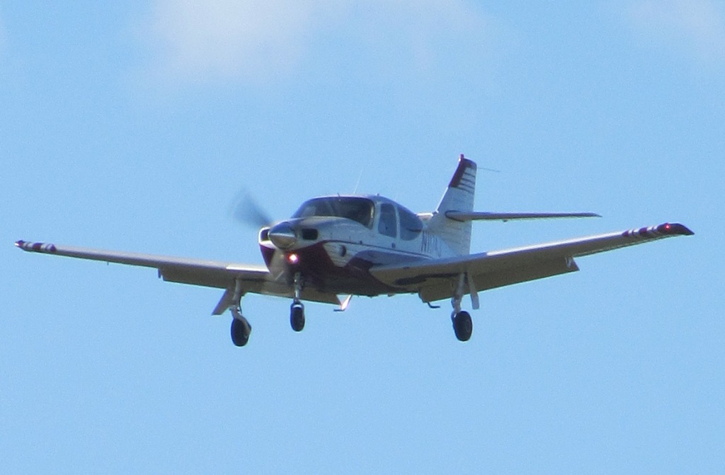 Commander 114 aircraft photograph
