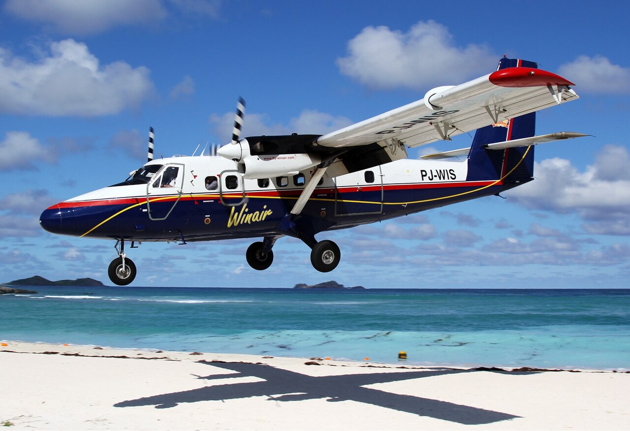 De Havilland Canada DHC-6 Twin Otter aircraft photograph