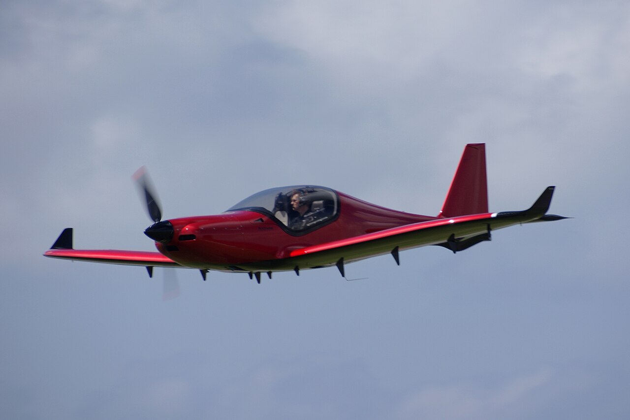Blackwing BW635 aircraft photograph