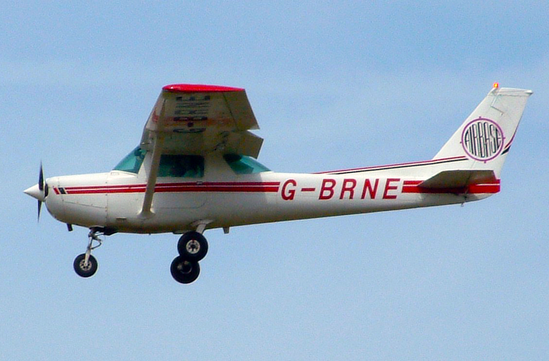 Cessna 152 aircraft photograph