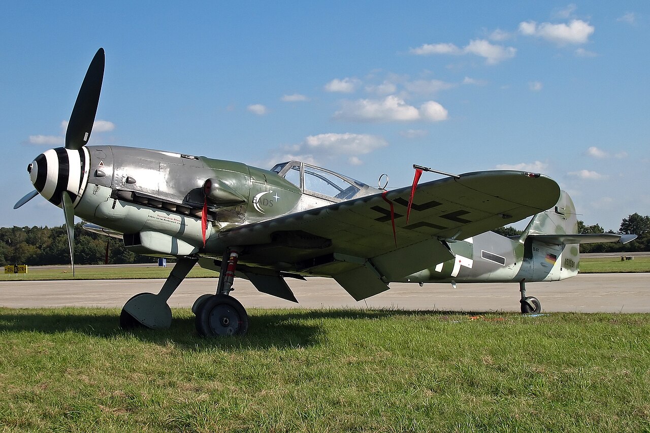 Messerschmitt BF 109G aircraft photograph