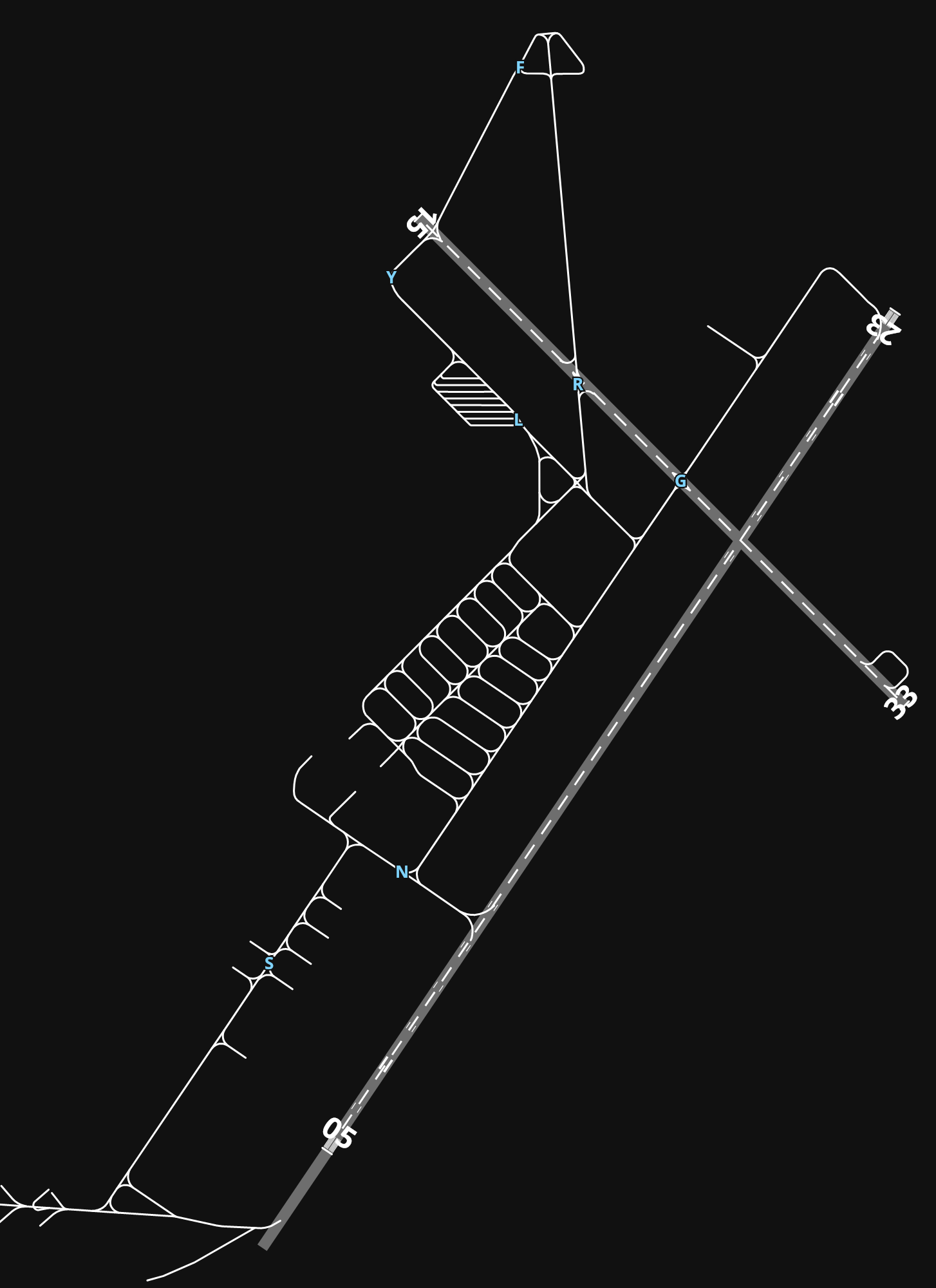 KCEF Westover Metropolitan Airport / Westover Air Reserve Base airport diagram — runways, taxiways and parking stands